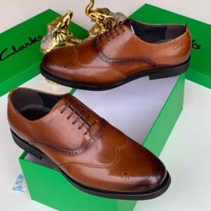 Clarks Men’s Lace-Up Brogue Shoes