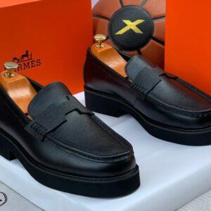 Hermès Guillaume Black Grained Calfskin Loafers