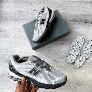 New Balance 1906R Sneakers