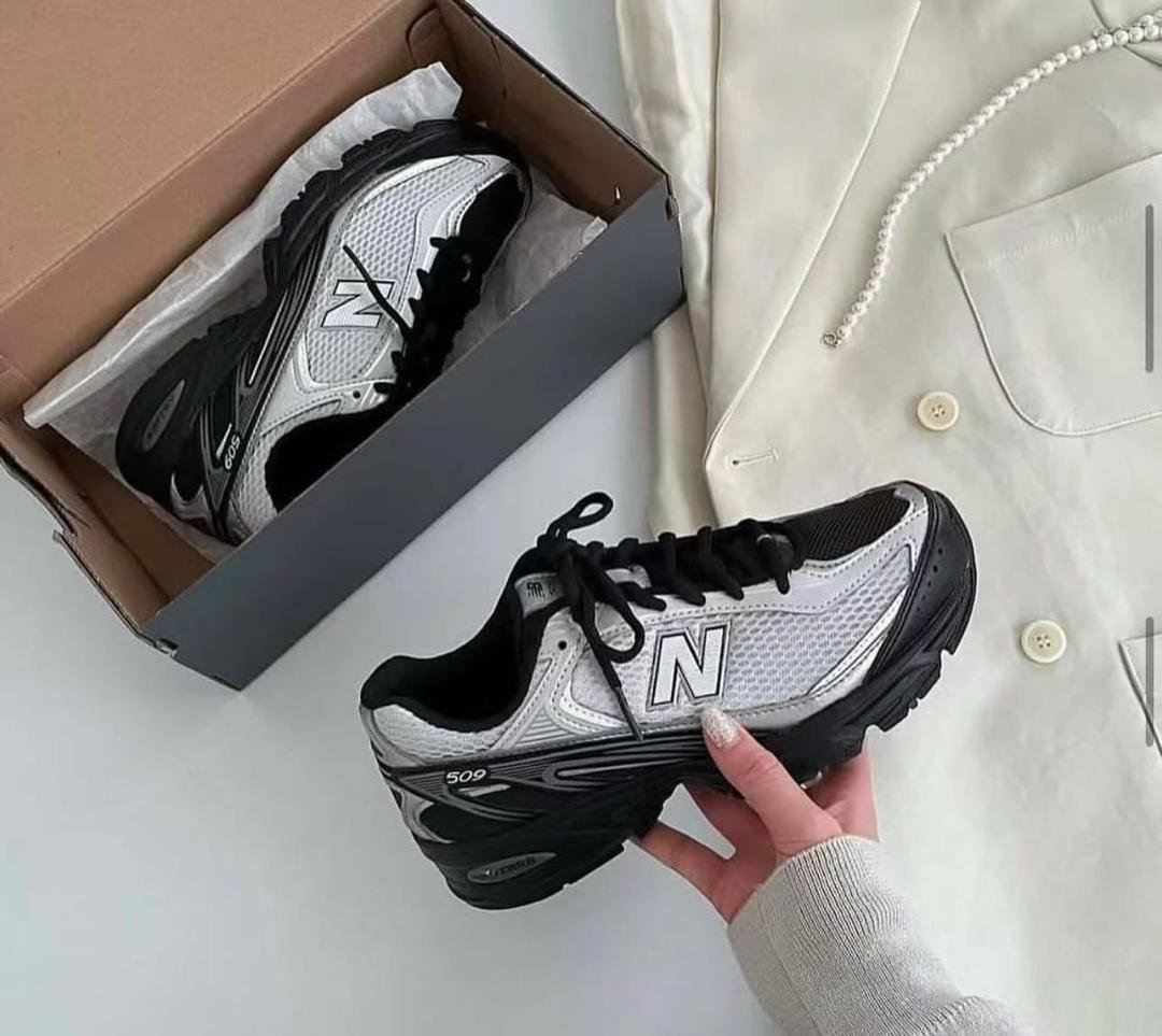 New Balance 509 Sneakers