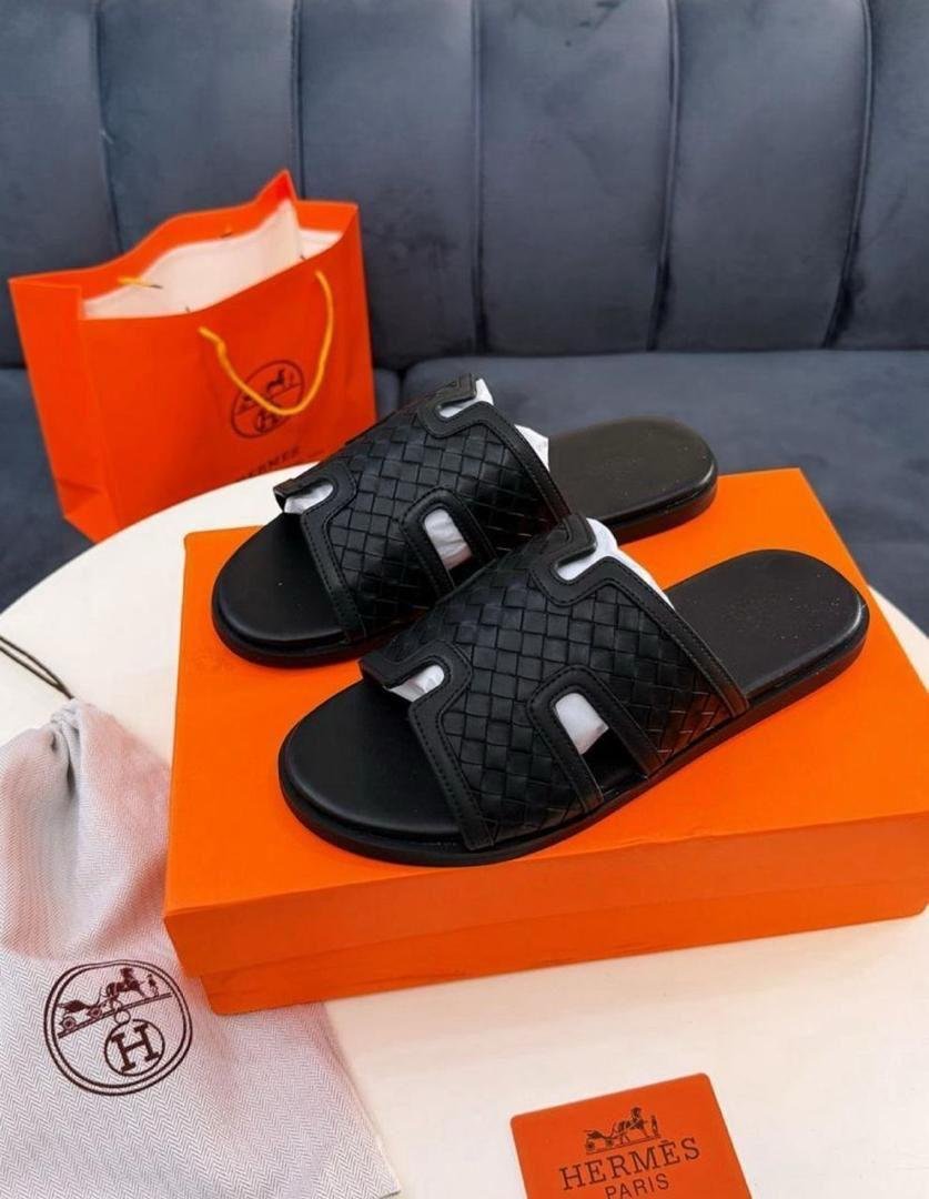 Woven Leather Slippers – Black